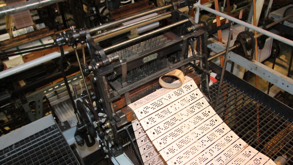 Mechanical Jacquard loom