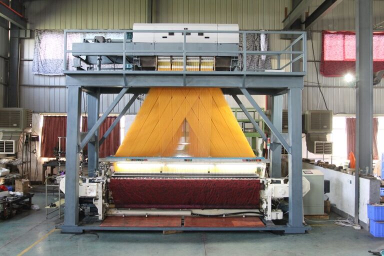 weaving in rapier loom machine with electronic jacquard machine